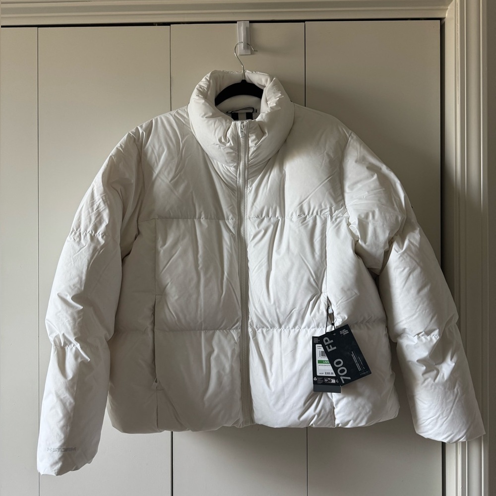 Under Armour Women's Cream Puffer 700 fill down Jacket